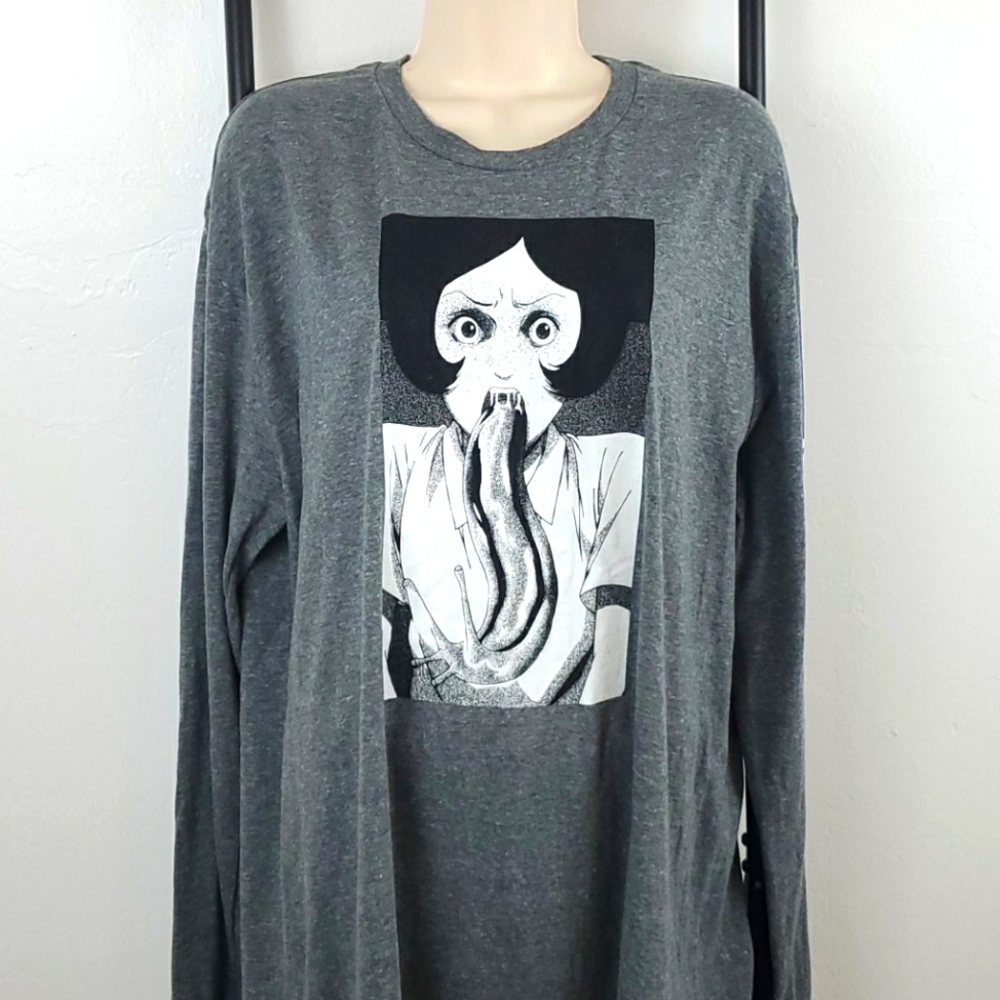 Junji Ito Collection Crunchyroll Ripple Junction Women L Gray Graphic Long Sleev